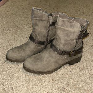 JELLYPOP SIZE 8 GRAY BOOTS